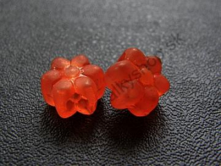 Plastové korálky kvietky - červená - 3 ks