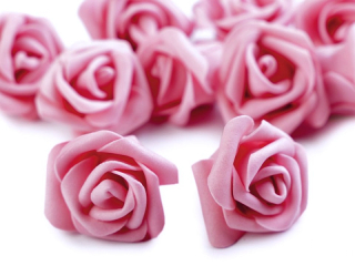 Penová ruža pr. 4 cm - ružová -1 ks