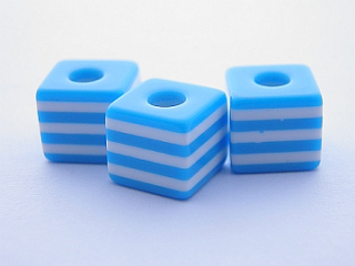 Živicové korálky 9x10 mm - modrá - 5 ks
