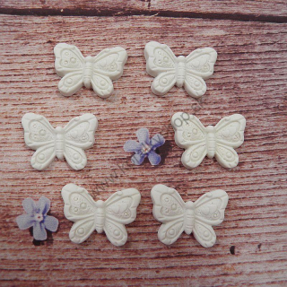 Plastová dekorácia - 3,1 x 2,3 cm - motýľ - 6 ks/bal.