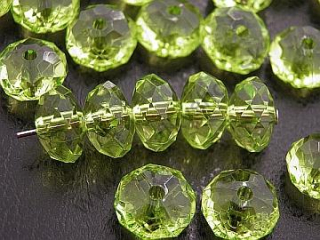 Brúsené korálky plastové - 11,5 x 7 mm - zelené - 5 ks
