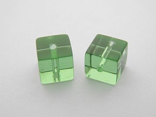 Sklenená korálka kocka -8x8mm- zelená - 10 ks