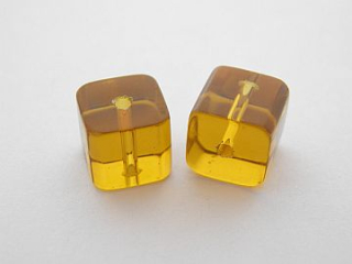 Sklenená korálka kocka -8x8mm- hnedá - 10 ks