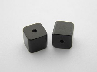 Sklenená korálka kocka -8x8mm- čierna - 10 ks