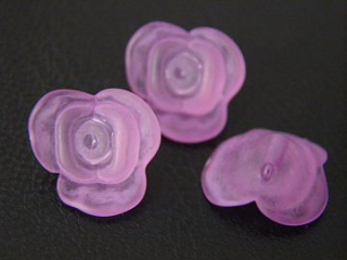 Plastové korálky - kvietok - ružovofialová -  10 ks