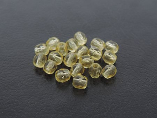 Brúsené korálky ohňovky - 4x4mm - bledožltá - 5 g