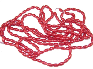 Plastové korálky 4x8mm - ryža - červená - 10g